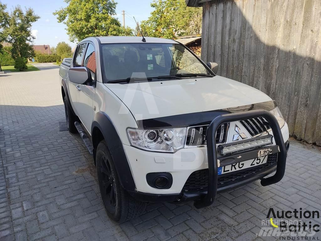 Mitsubishi L200 Coches