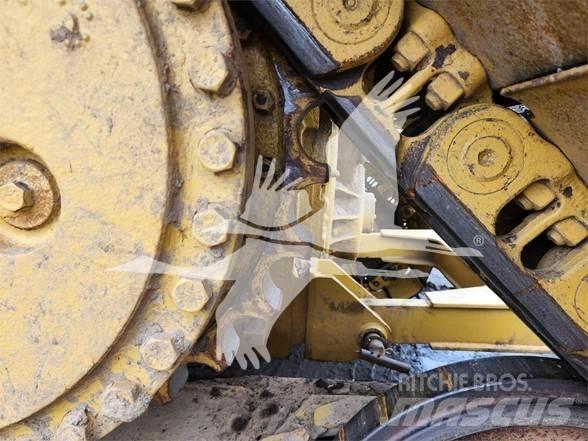CAT D6T LGP Buldozer sobre oruga
