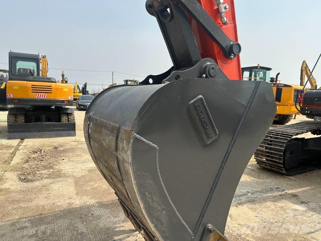 Doosan DX 225LC-9C Excavadoras de cadenas