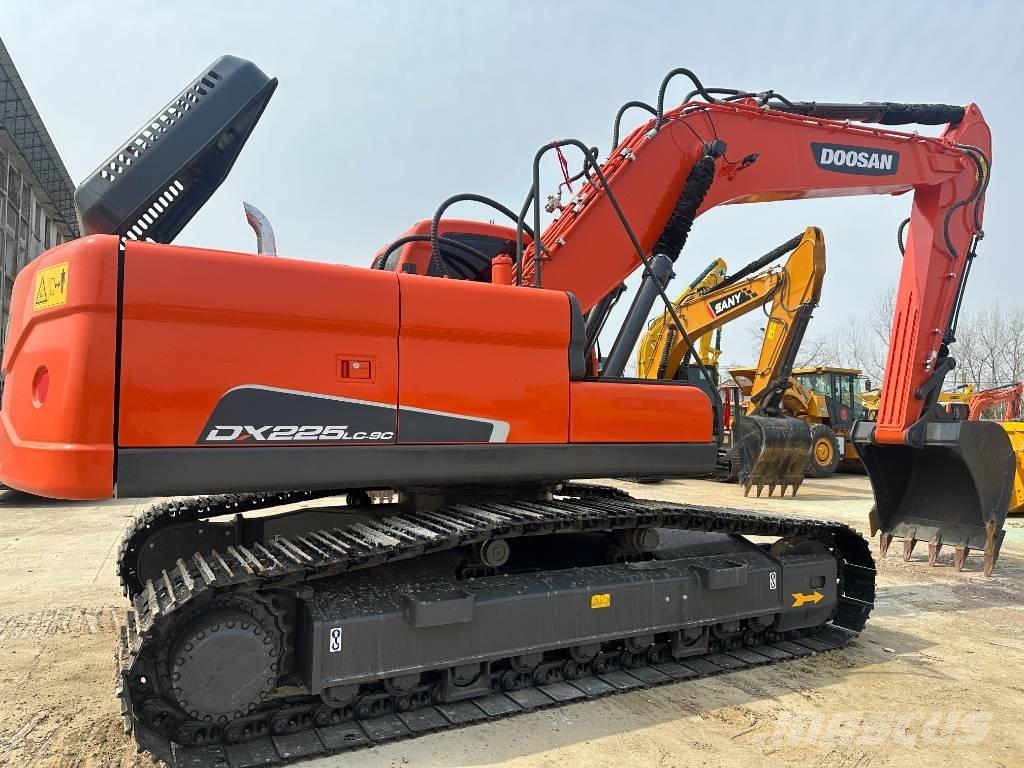 Doosan DX 225LC-9C Excavadoras de cadenas