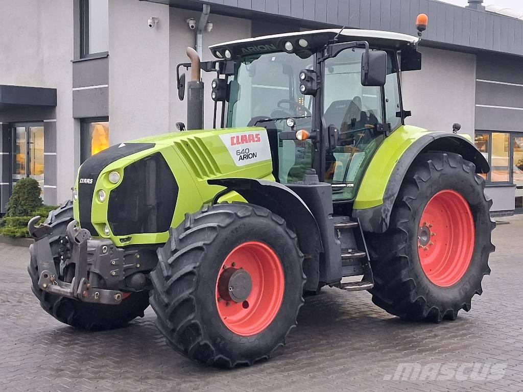 CLAAS Arion 640 Tractores