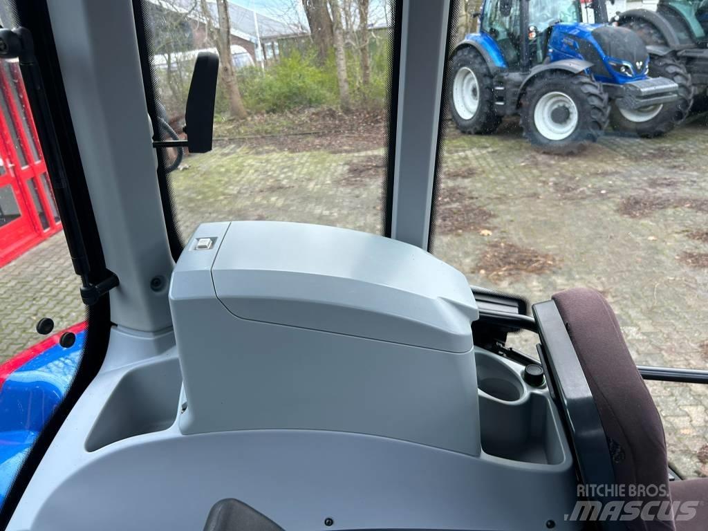 Valtra T 214 Versu Tractores
