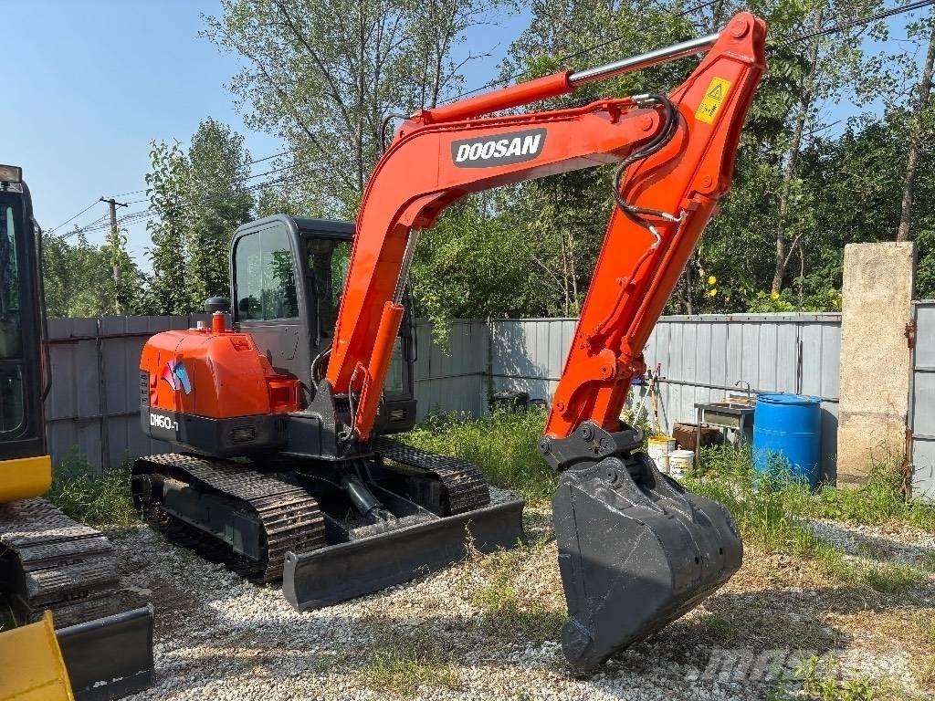 Doosan DH 60-7 Mini excavadoras < 7t