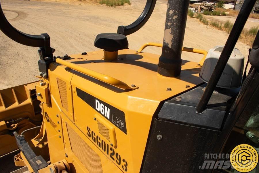 CAT D 6 N LGP Buldozer sobre oruga
