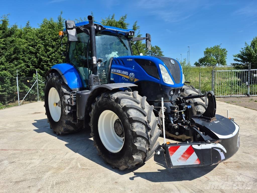 New Holland T7.225 Tractores