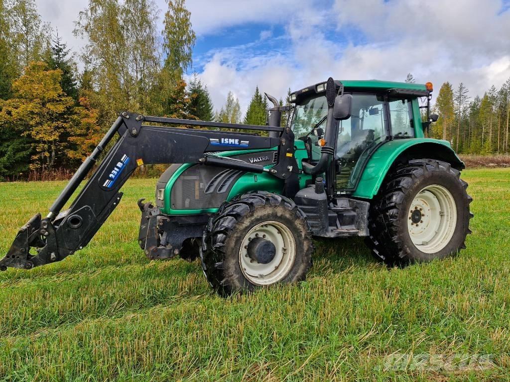 Valtra T 182 Versu Tractores