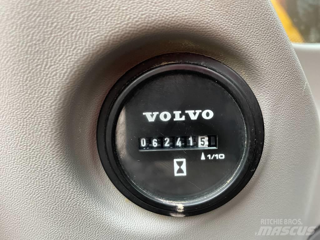 Volvo ECR 235 Excavadoras de cadenas