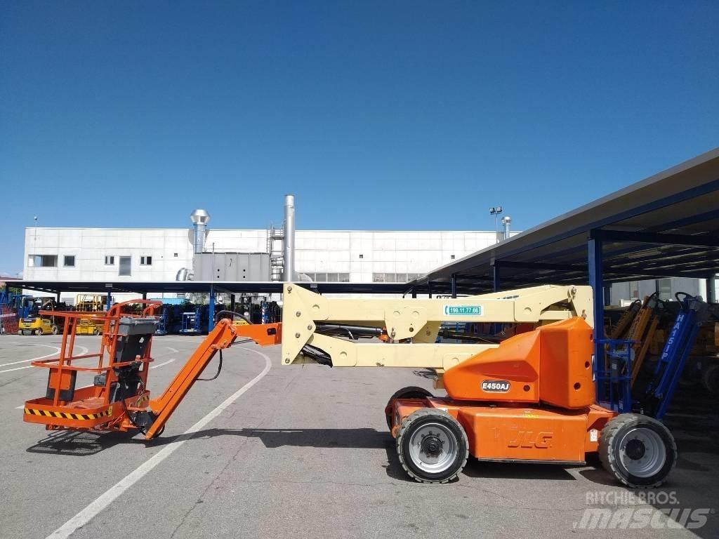 JLG E 450 AJ Plataforma de trabajo articulada