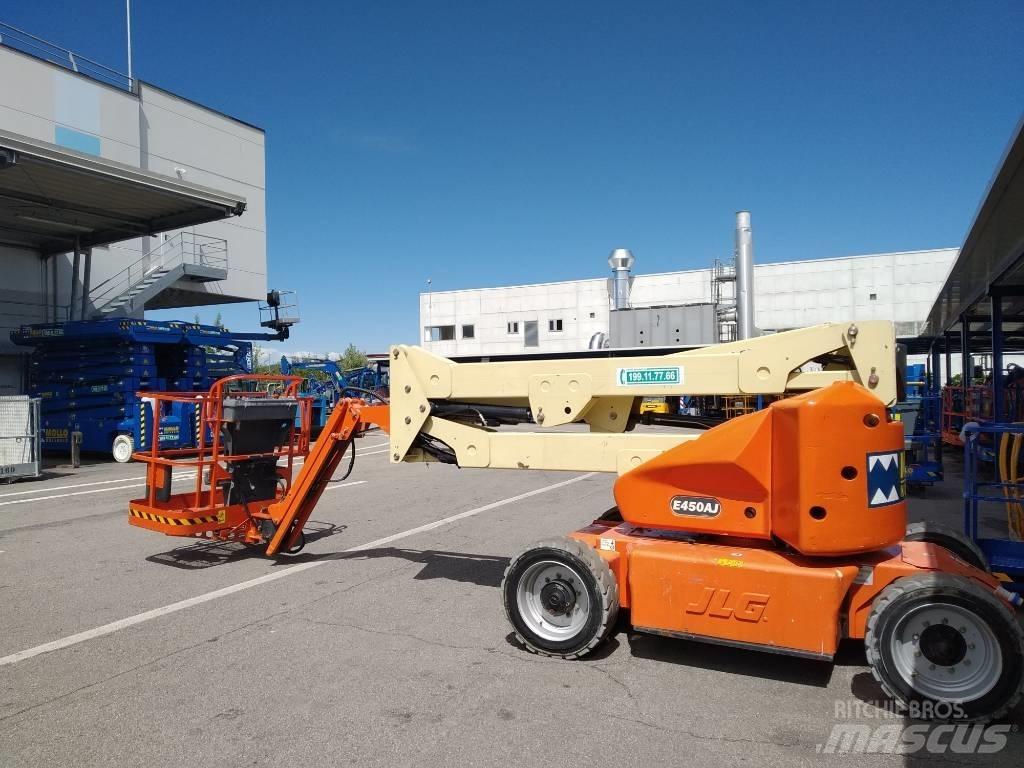 JLG E 450 AJ Plataforma de trabajo articulada