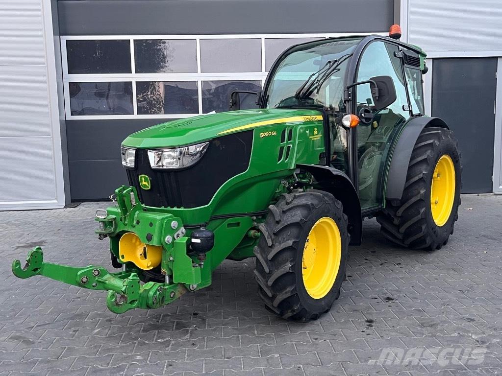 John Deere 5090 GL Tractores