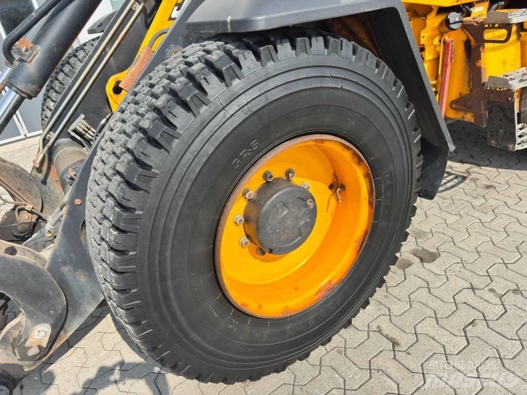 JCB 413 Cargadoras sobre ruedas