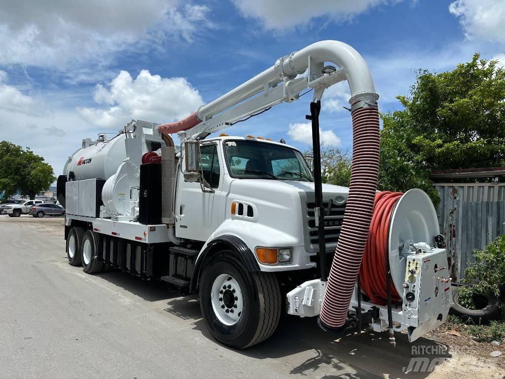 Sterling L 9500 Camiones aspiradores/combi
