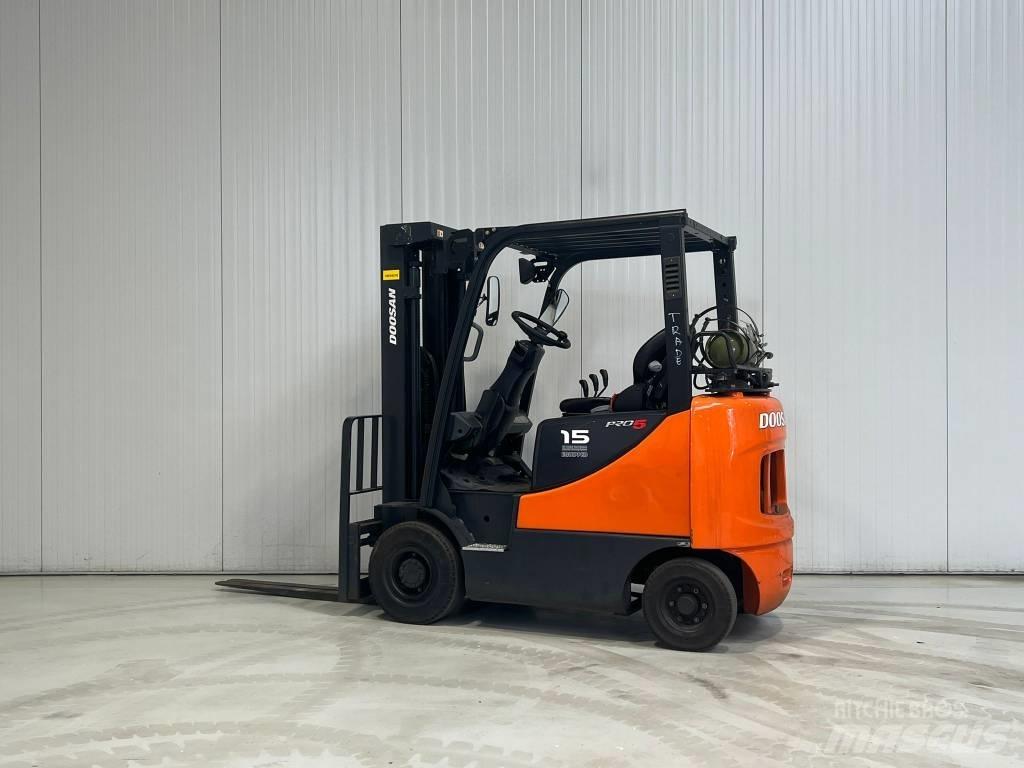 Doosan G15S-5 Carretillas LPG