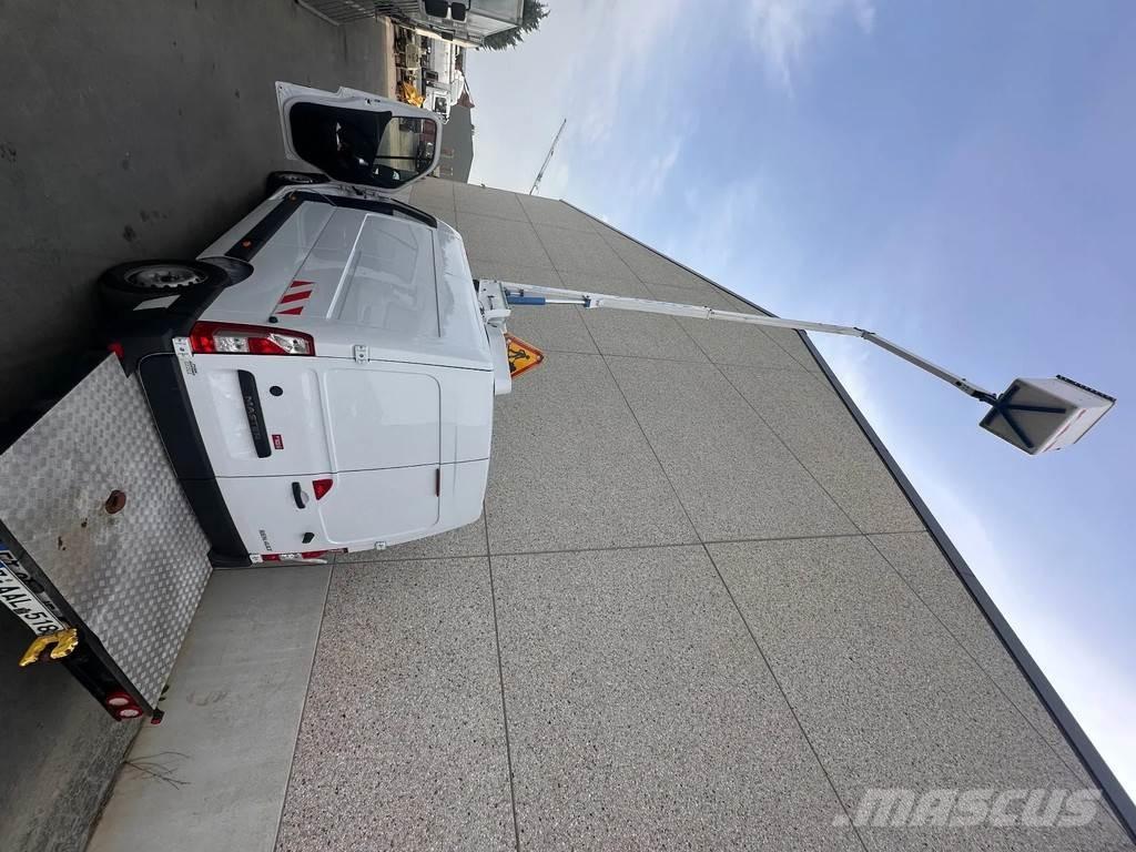 Renault Master 145 Plataformas sobre camión