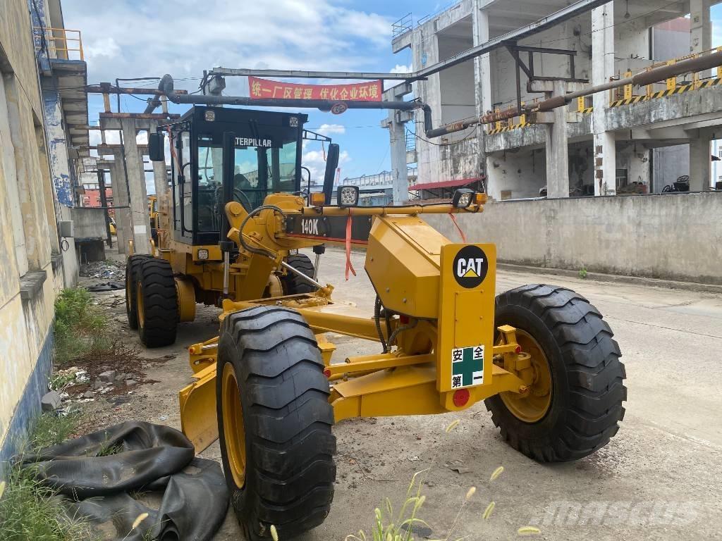 CAT 140 K Motoniveladoras