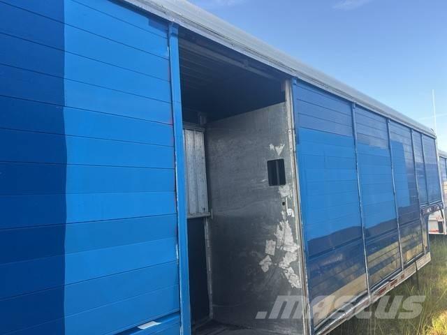 Mickey 16 Bay Trailers para bebidas