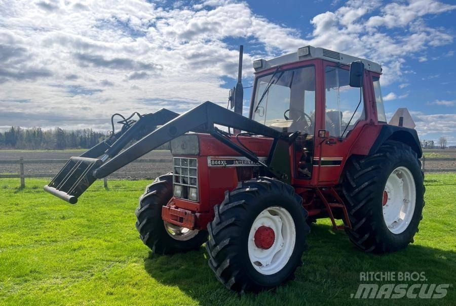 Case IH 844 XL Tractores
