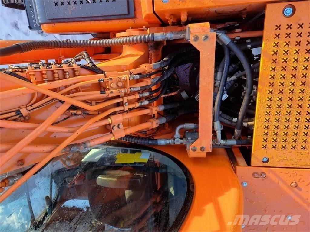 Doosan DX 225 LC Excavadoras de cadenas