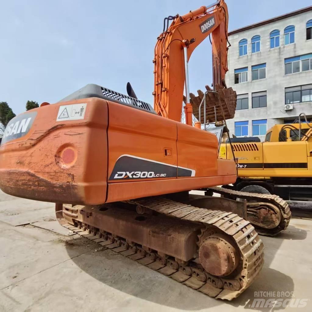 Doosan DX 300 LC Excavadoras de cadenas