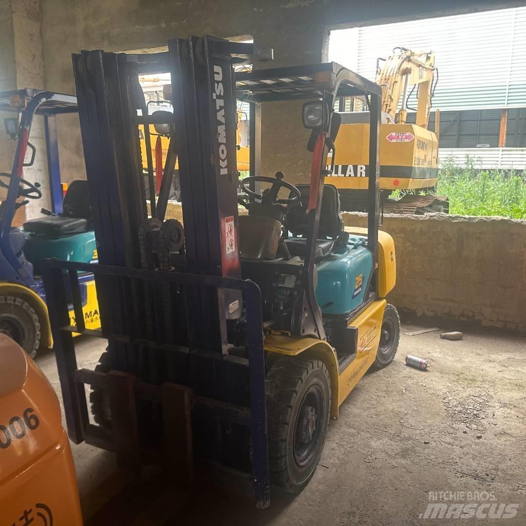 Komatsu F25T-14 Carretillas diesel