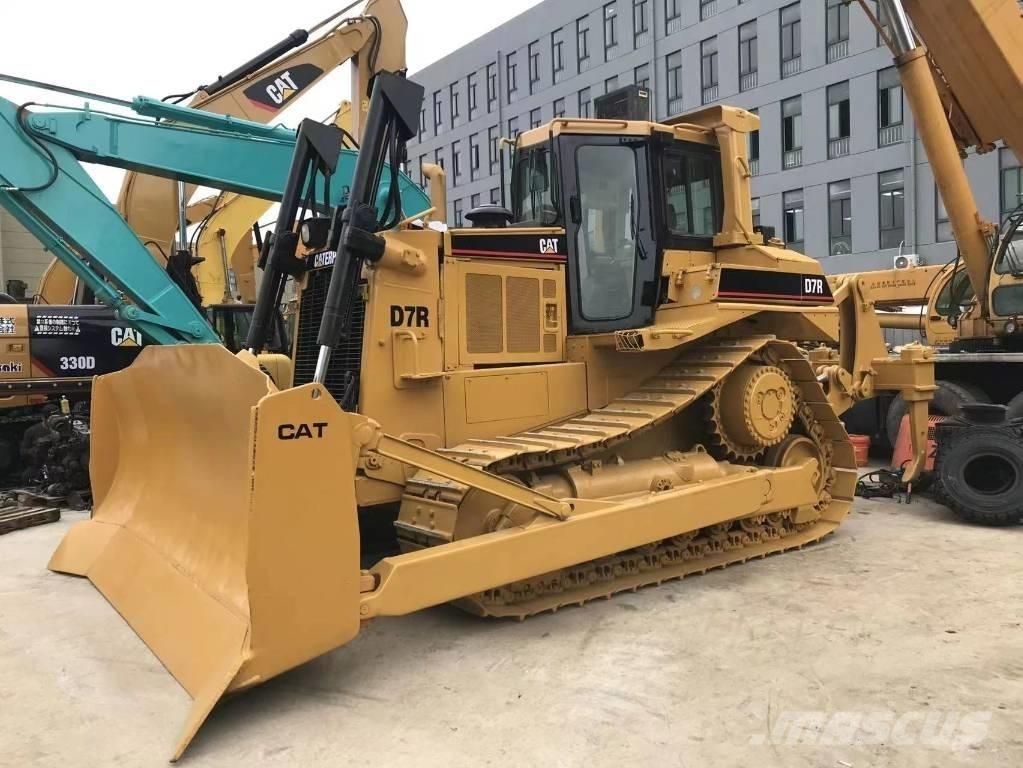 CAT D 7 R Buldozer sobre oruga