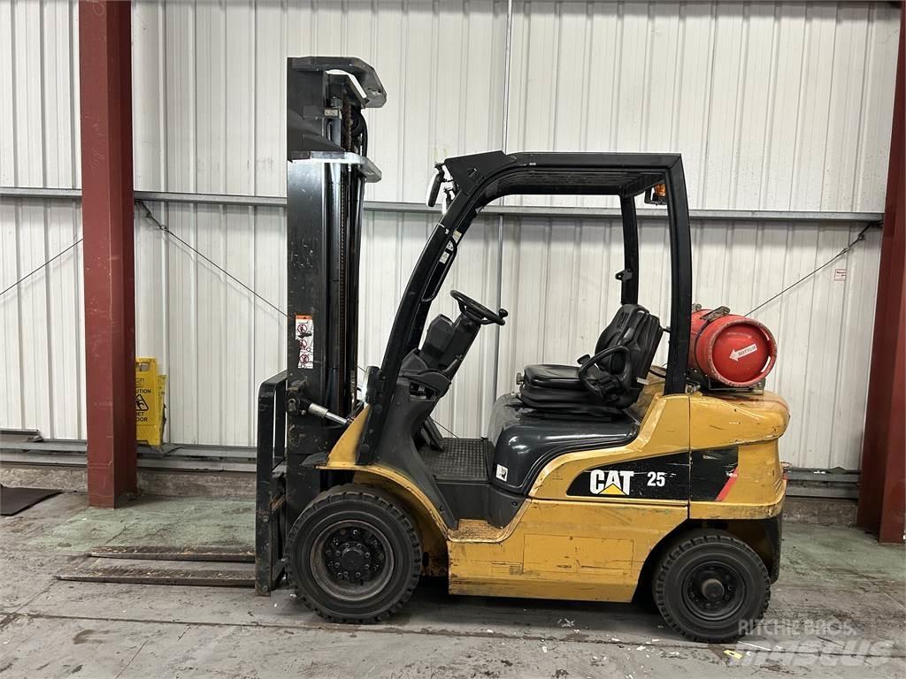 CAT GP25N Carretillas LPG