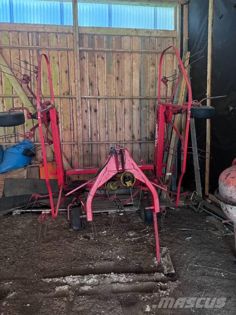 Fella 5200 Hydro Rastrillos y henificadores