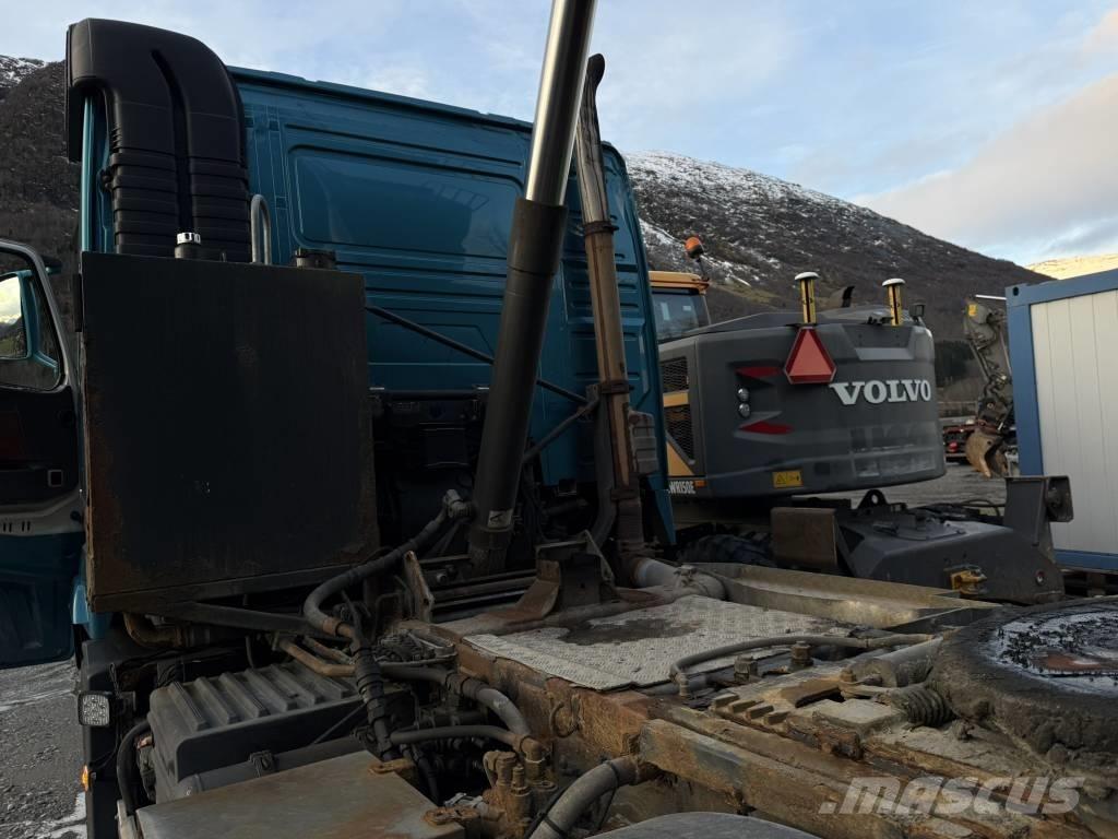 Volvo FH 16 550 6x2 Camiones bañeras basculantes o volquetes
