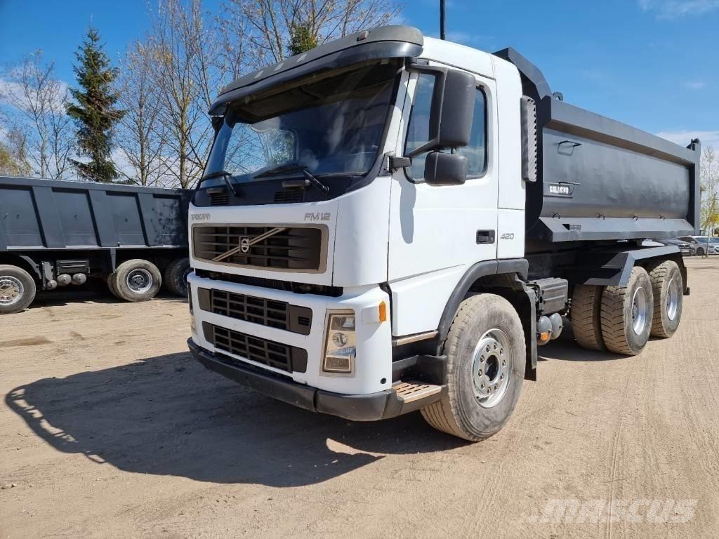 Volvo FM 420 6X4 Camiones portacubetas