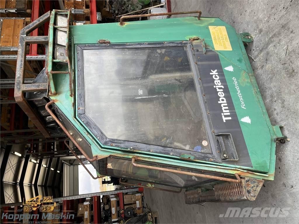 Timberjack 1270 Cabinas e interior