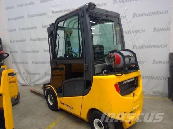 Jungheinrich TFG 320 Carretillas LPG