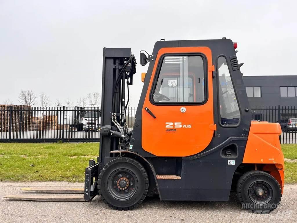 Doosan D25G PLUS Otras carretillas elevadoras