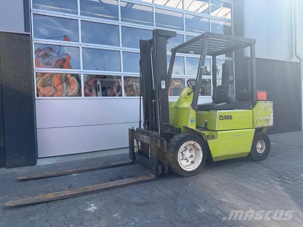 Clark DPM30N Otras carretillas elevadoras