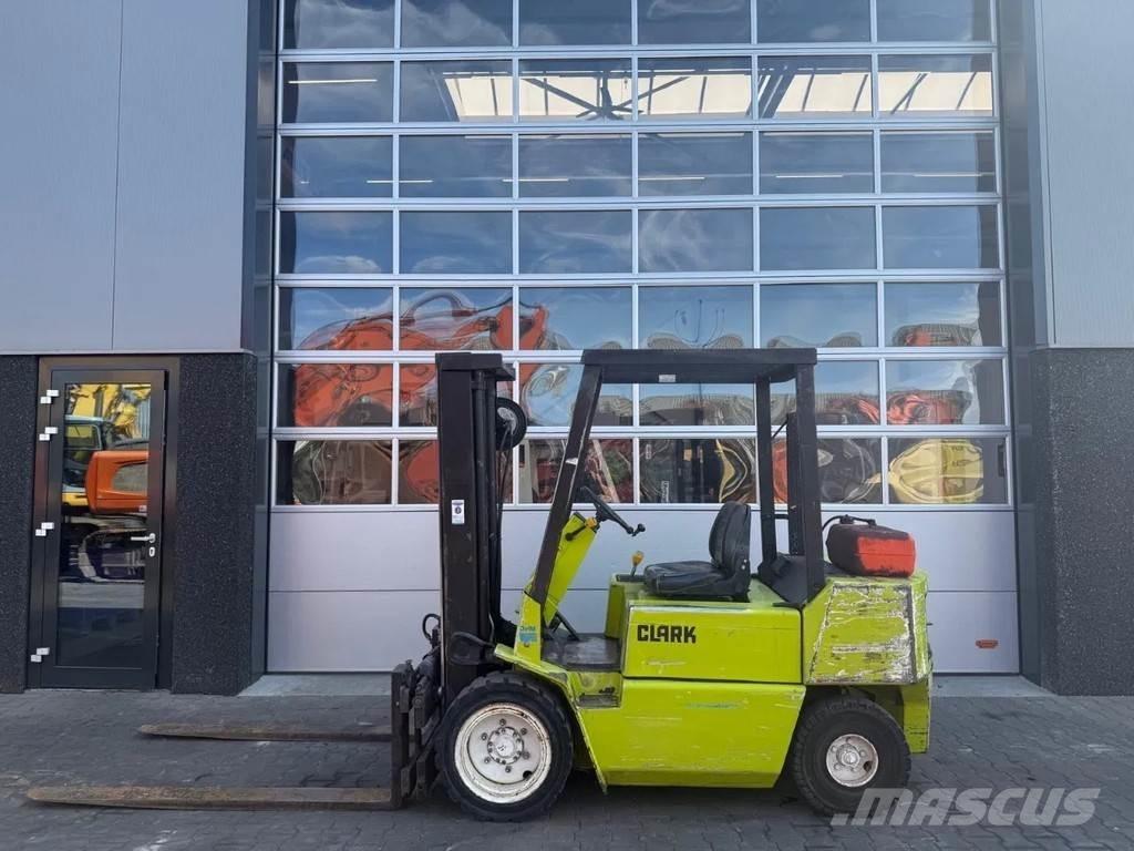 Clark DPM30N Otras carretillas elevadoras