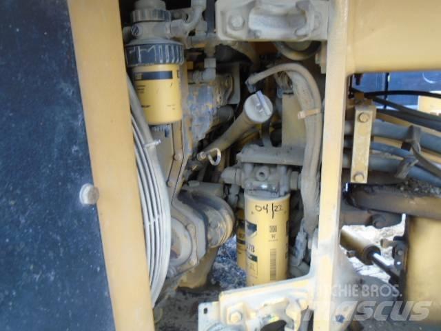 CAT CB 634 C Rodillos de doble tambor