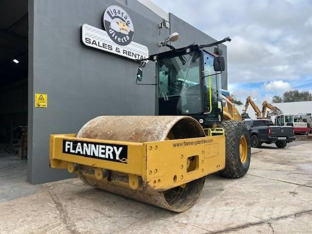 CAT CB 64 Rodillos de doble tambor