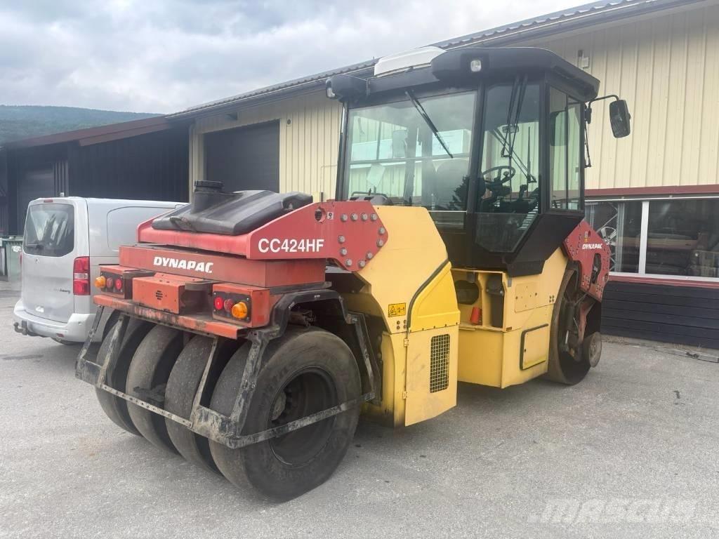 Dynapac CC 424 CHF Rodillos de un solo tambor