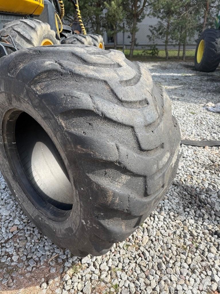 Nokian 710/40-24.5 Neumáticos, ruedas y llantas