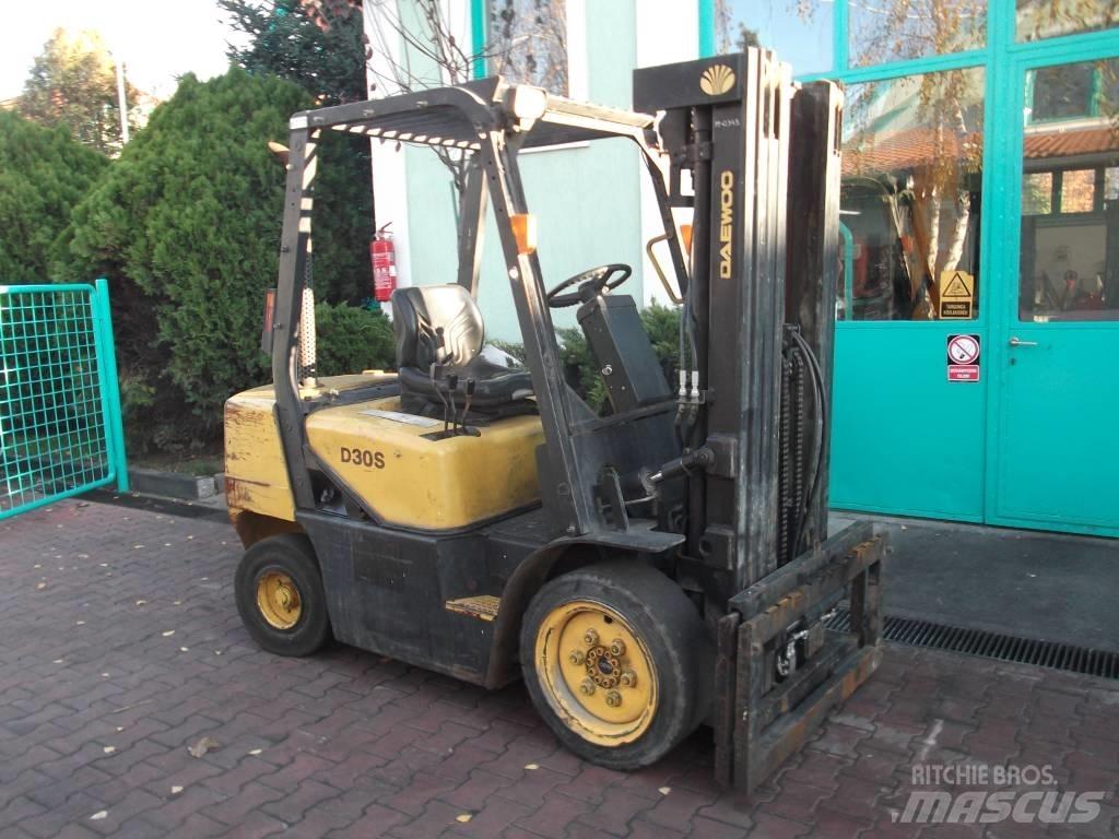 Daewoo D30S3 V-2372 Carretillas diesel