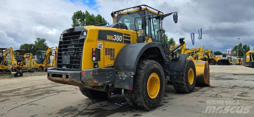 Komatsu WA380-8 Cargadoras sobre ruedas