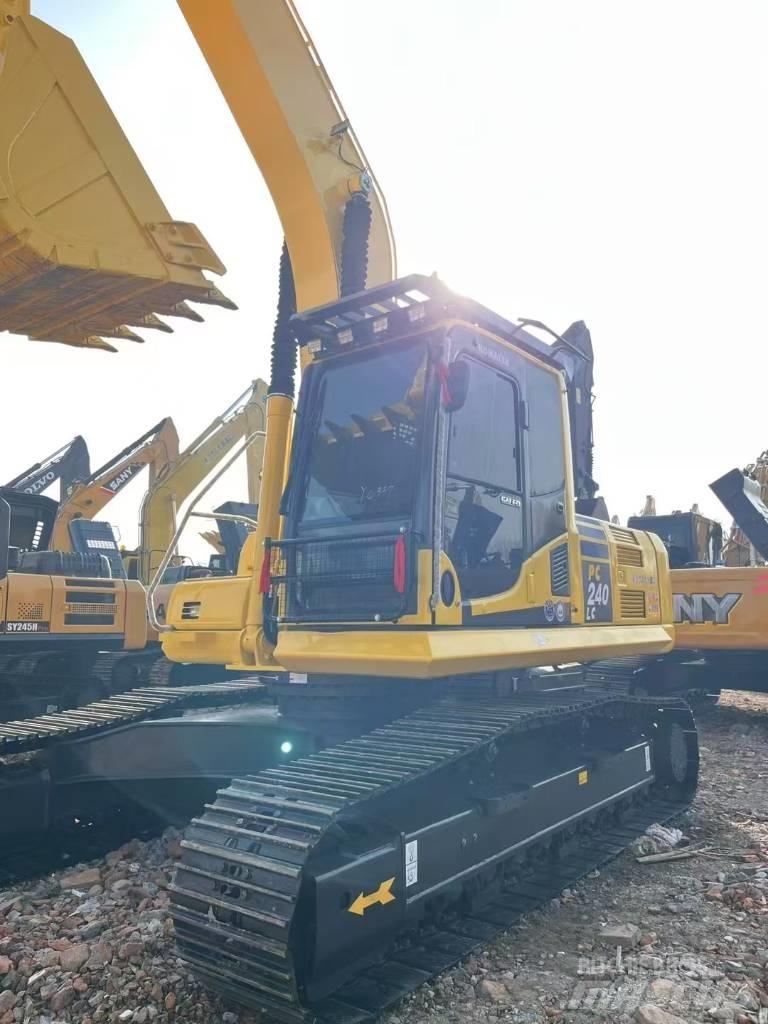 Komatsu 240 LC-8 Excavadoras de cadenas