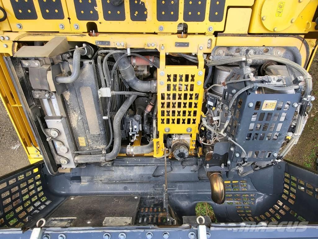 Komatsu PC240NLC-11 Excavadoras de cadenas
