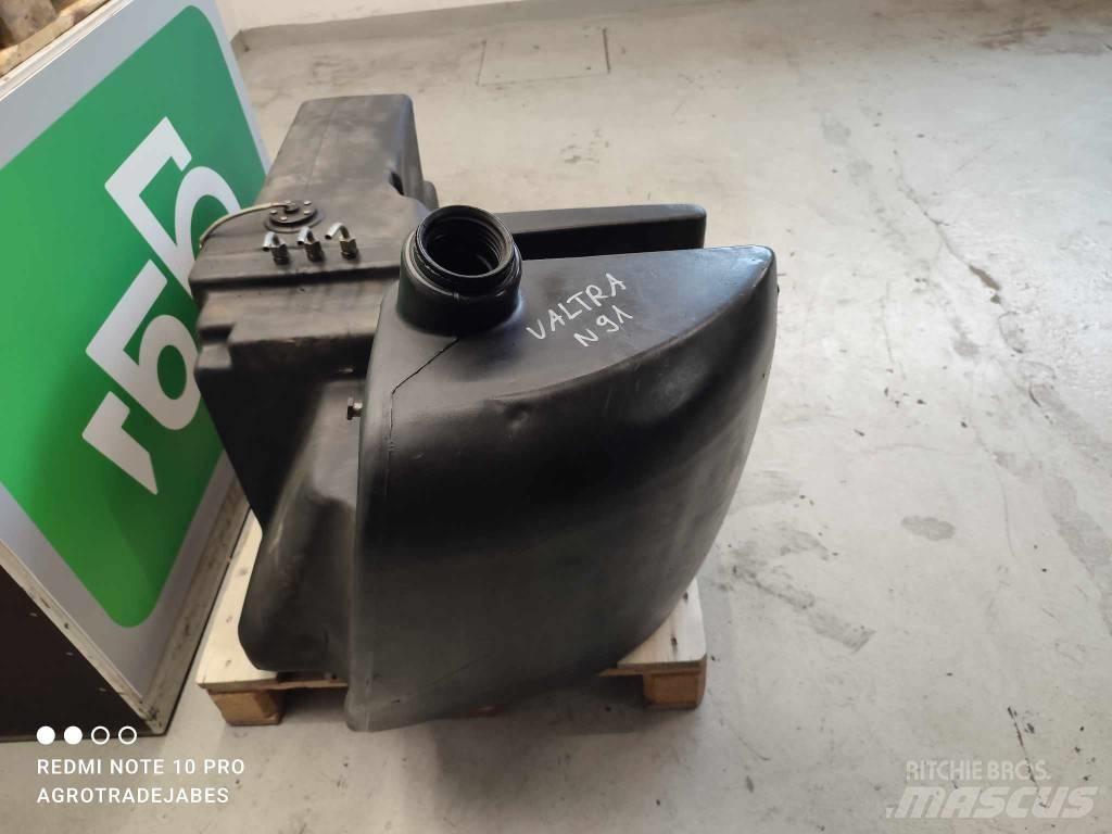 Valtra N91 Fuel Tank Cabina