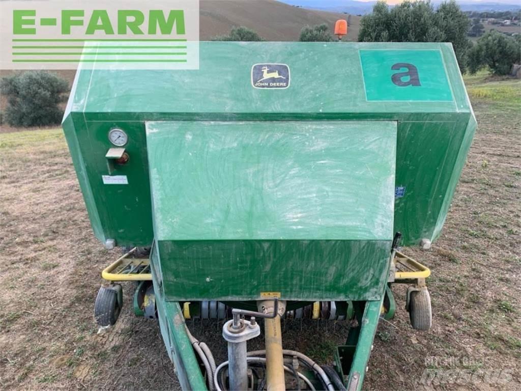 John Deere 690 Empacadoras cuadradas