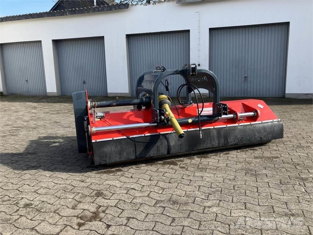 Dragone VP 280 FSN Segadoras y cortadoras de hojas para pastos