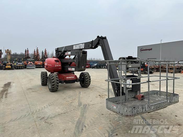 Manitou 200ATJ Plataforma de trabajo articulada