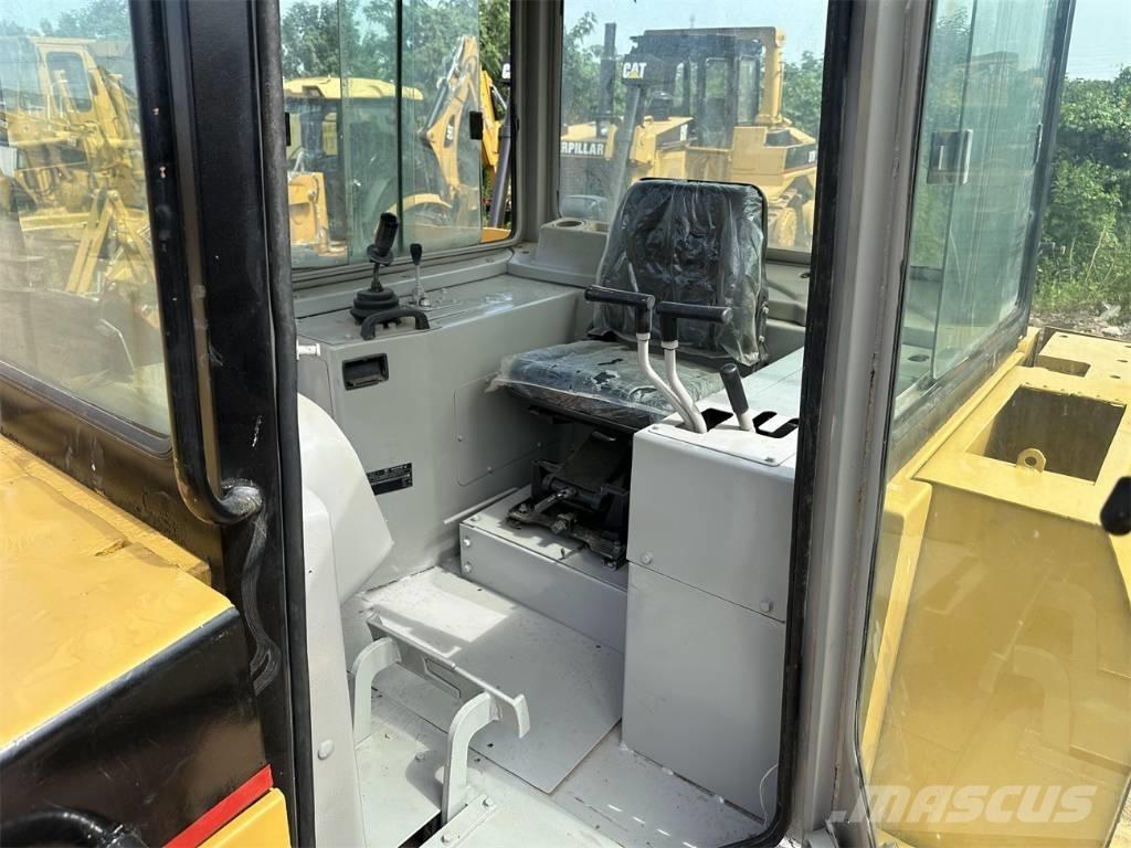 CAT D 6 G Buldozer sobre oruga