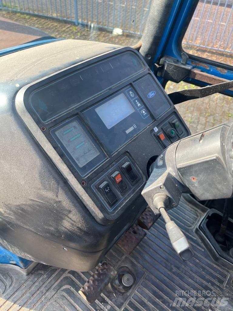 Ford 8210 III Tractores