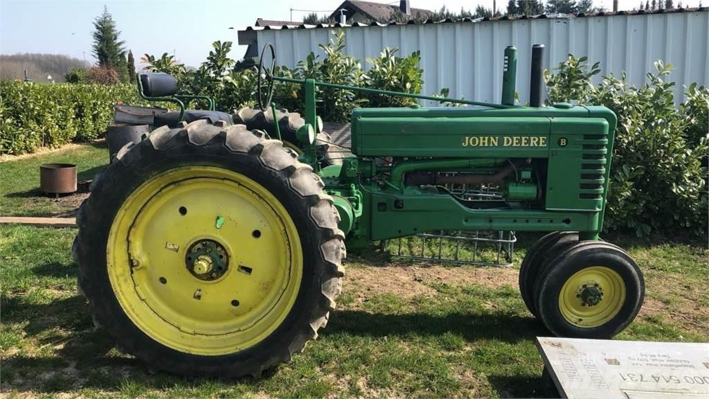 John Deere Model B Tractores