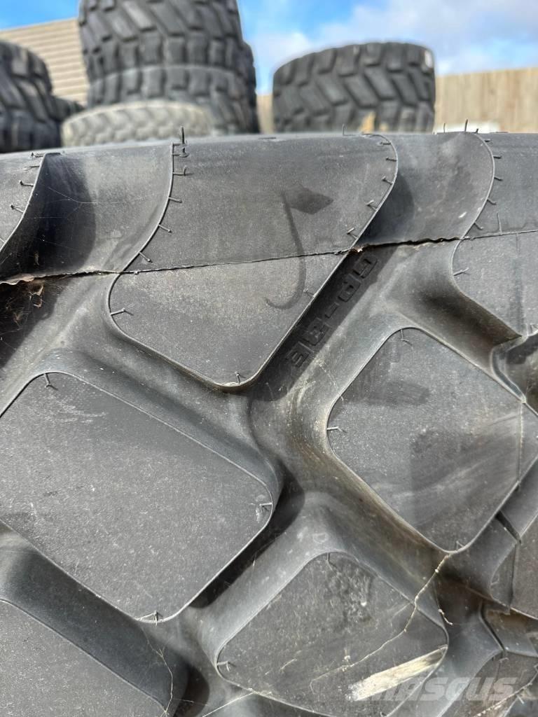 Goodyear 20.5R25 Neumáticos, ruedas y llantas